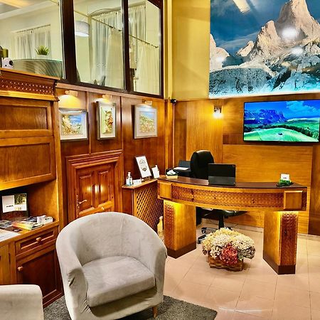 Hotel La Rivera Arenas De Cabrales Kültér fotó