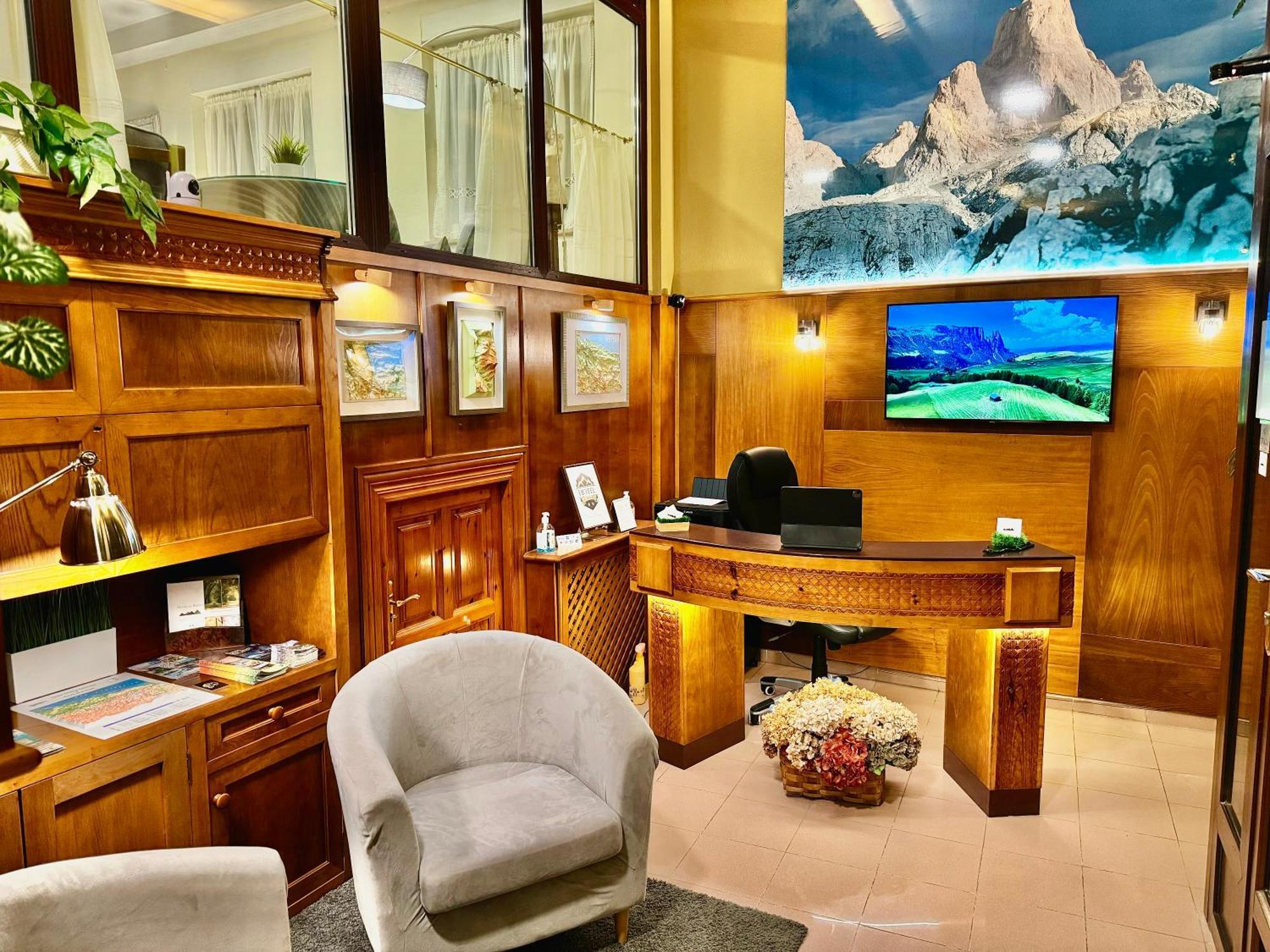 Hotel La Rivera Arenas De Cabrales Kültér fotó