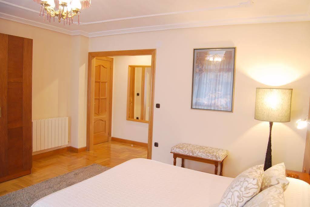 Hotel La Rivera Arenas De Cabrales Kültér fotó