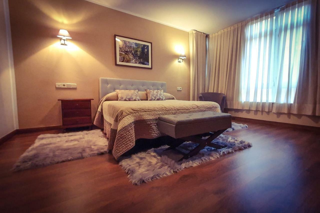 Hotel La Rivera Arenas De Cabrales Kültér fotó
